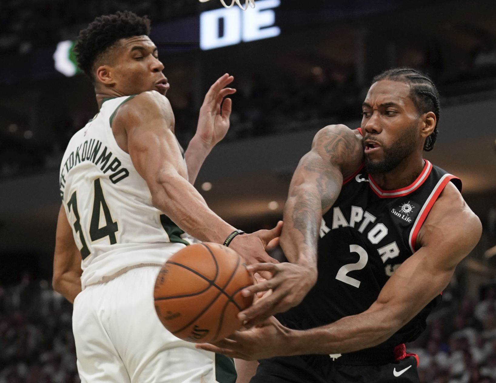 Bucks 108, Raptors 100